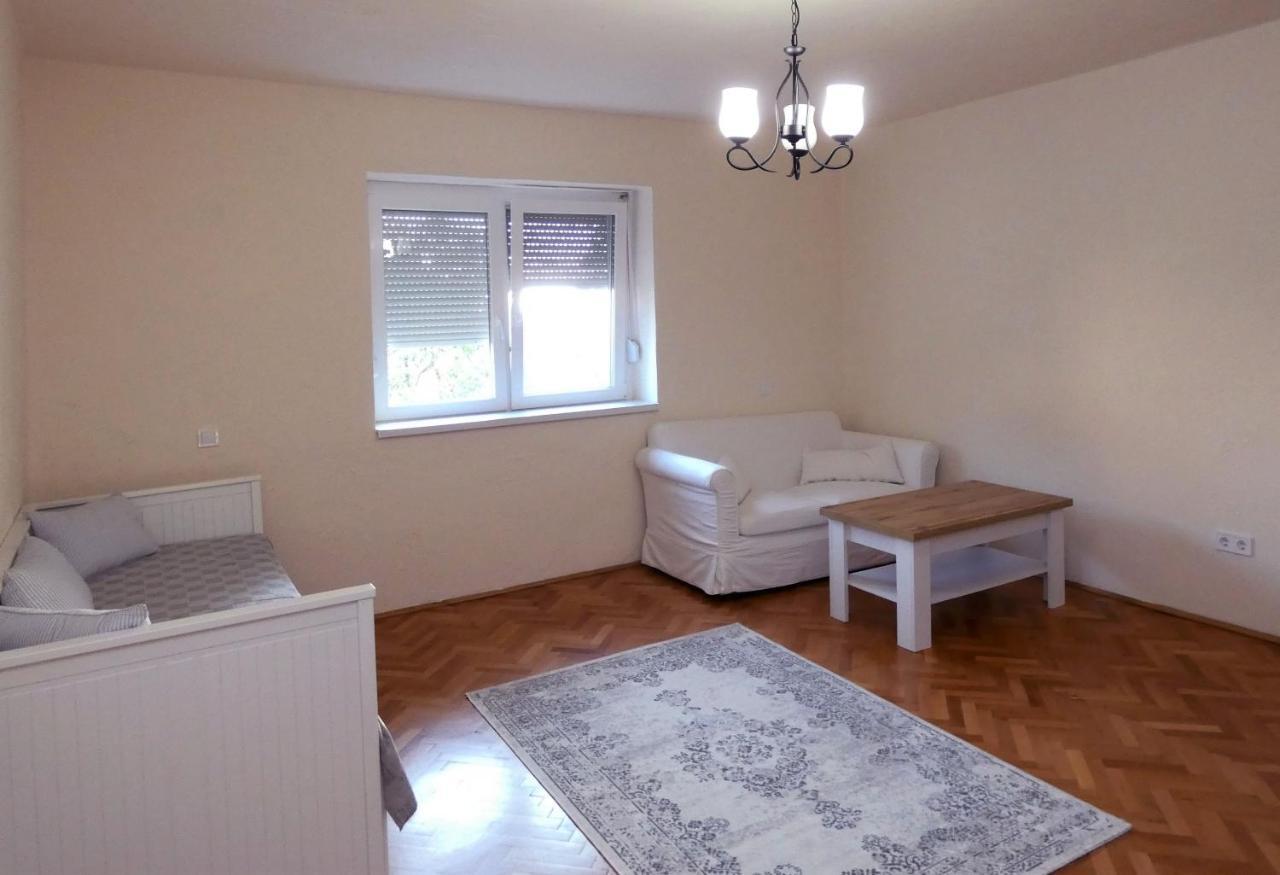 Angelina Vendeghaz Apartment Tarcal Bagian luar foto